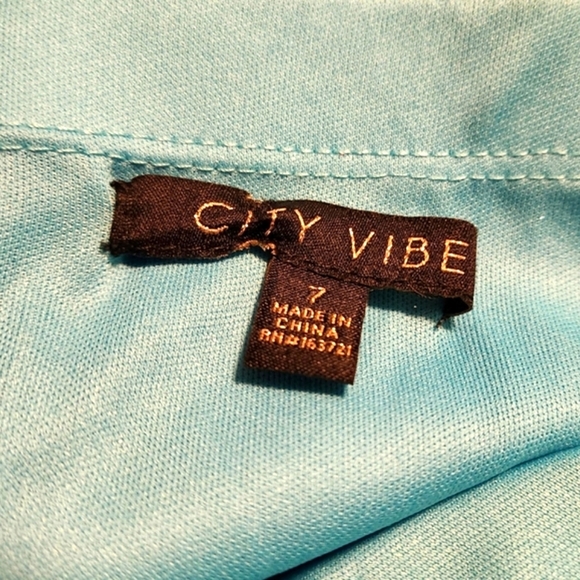 City Vibe Strapless Sequin Gown - Picture 12 of 14